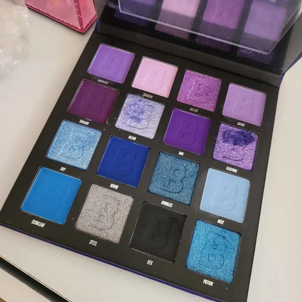 Beauty Bay Midnight Palette - Picture 2 of 3